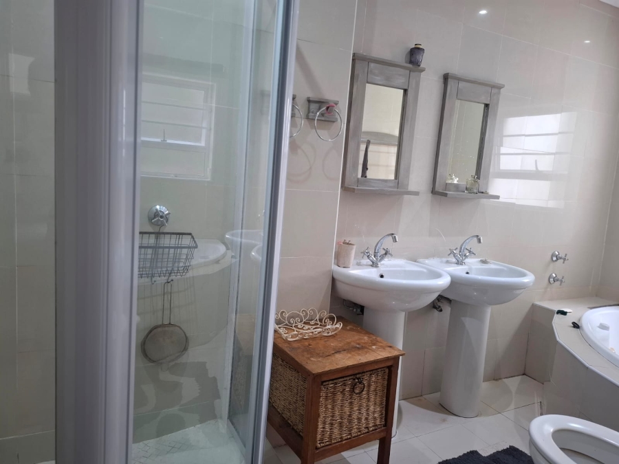 4 Bedroom Property for Sale in Nahoon Eastern Cape